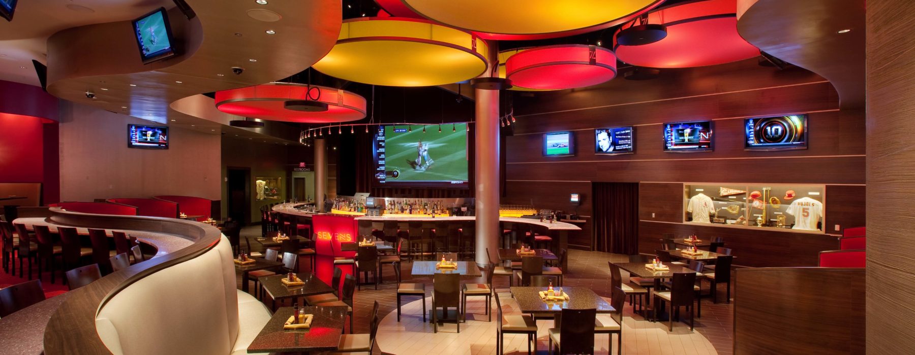 Bar and Dining area in the Sevens Club