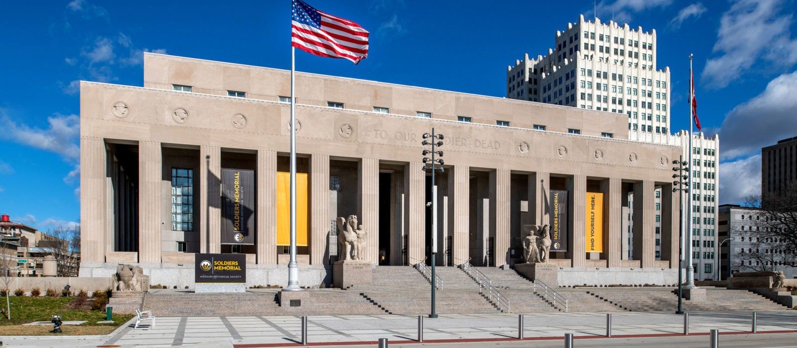 Front of Soldiers Memorial Military Museum