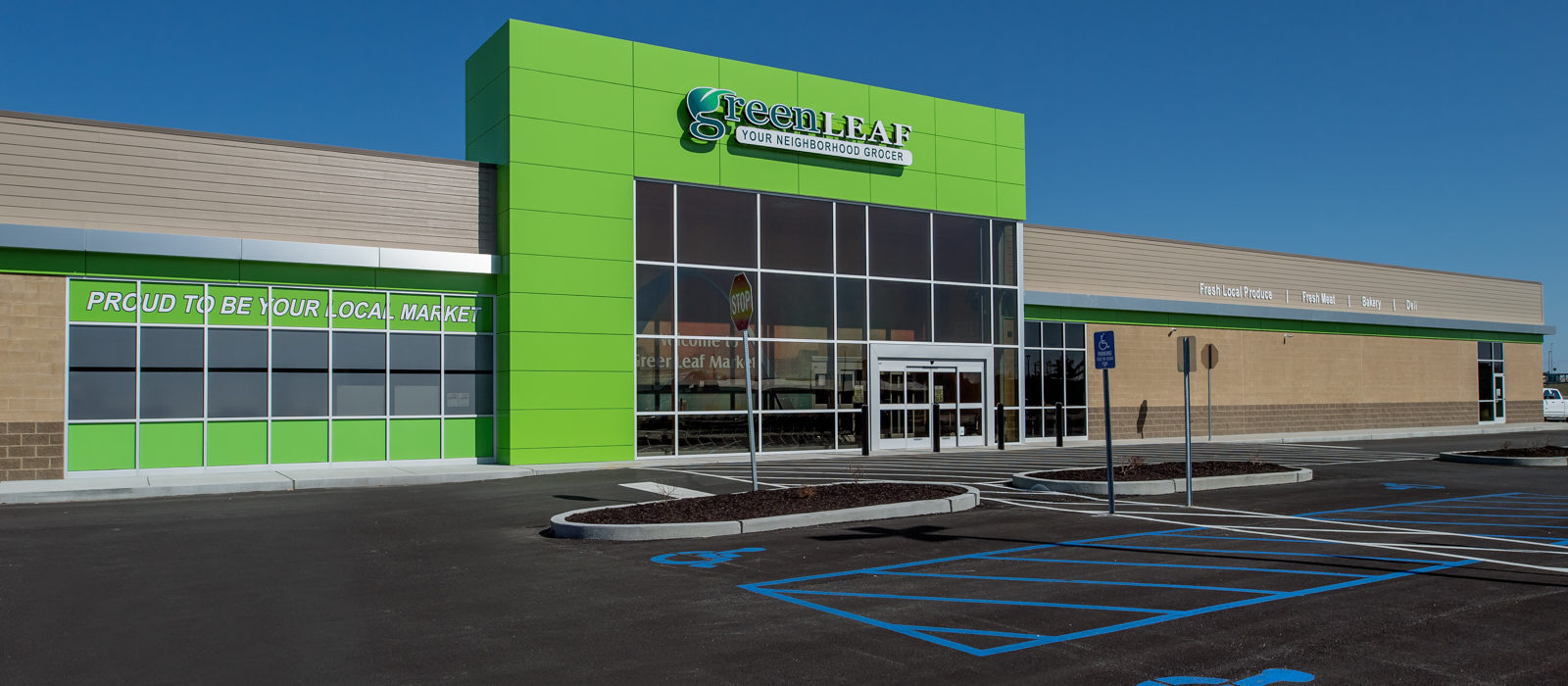 Front of GreenLeaf Market