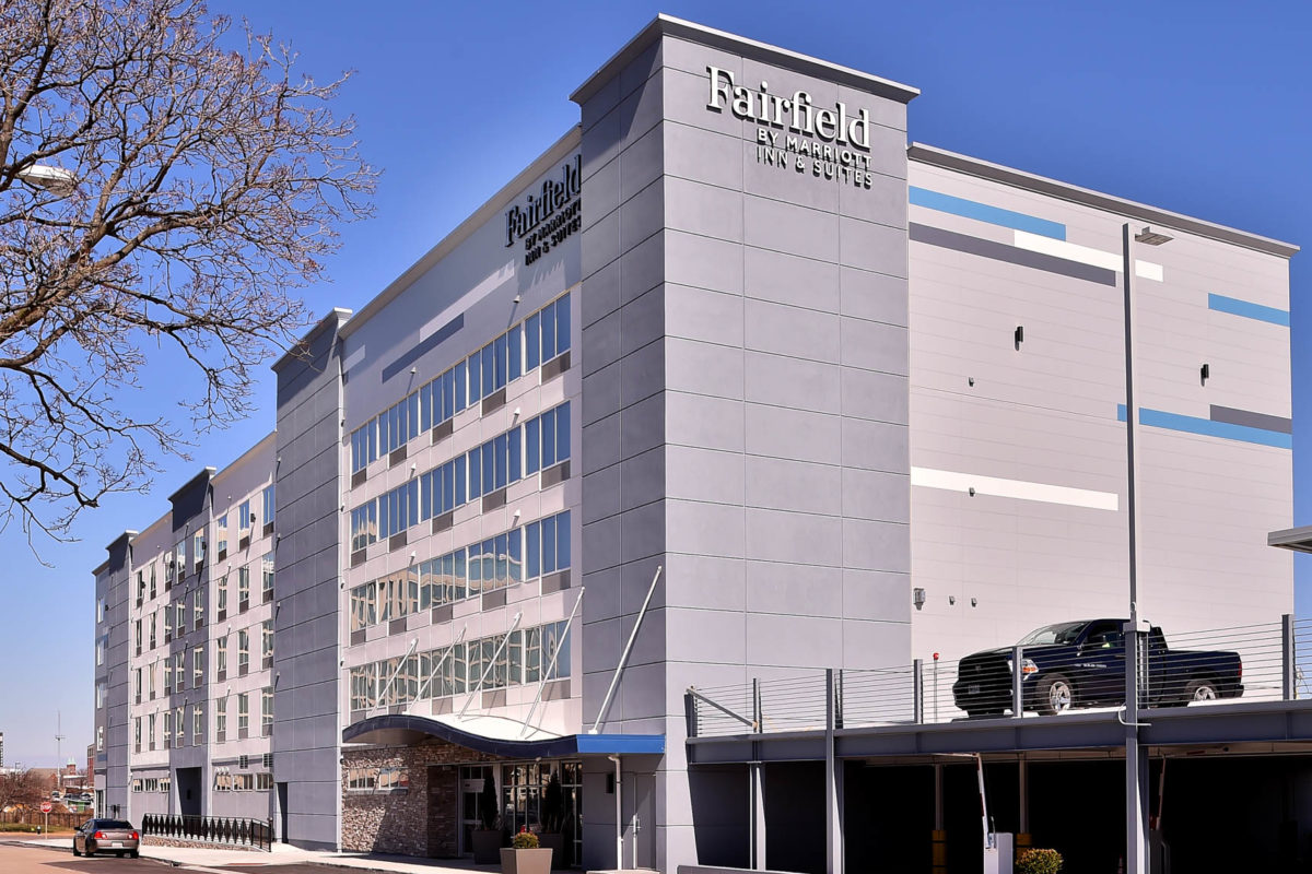 Fairfield Inn & Suites Exterior